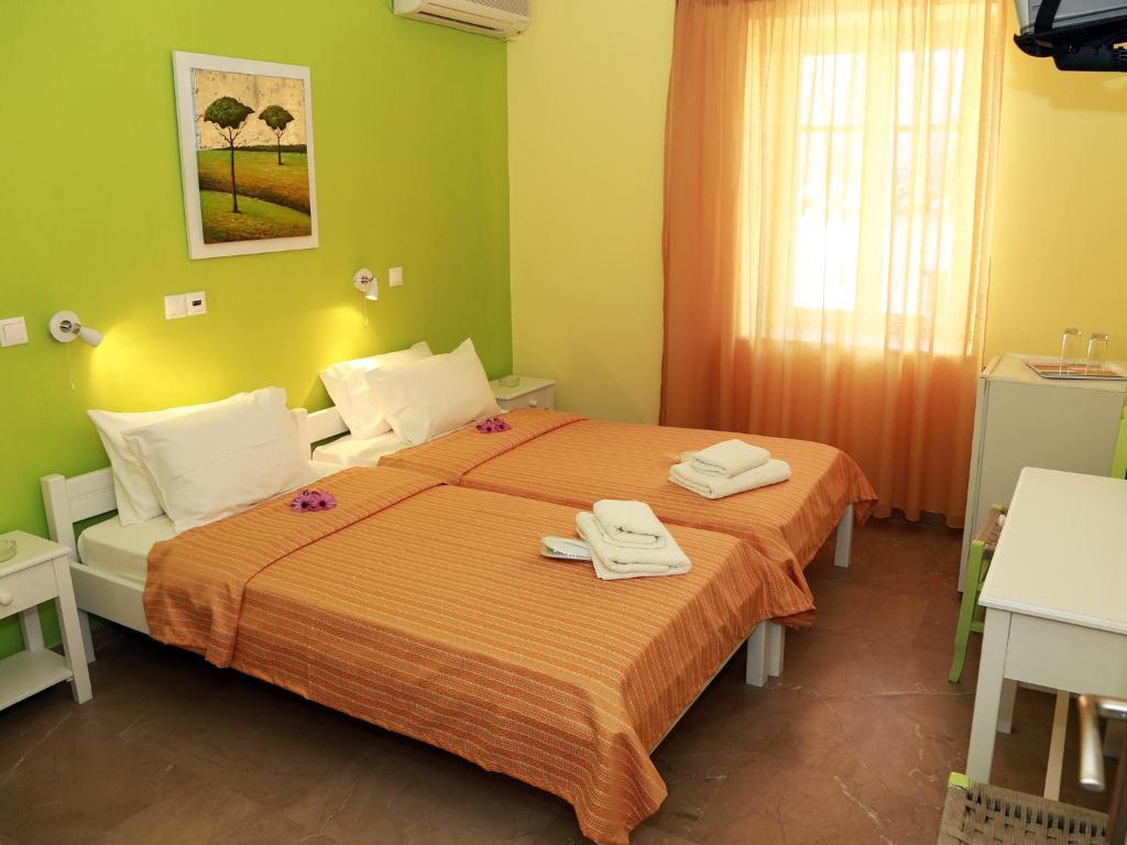 Theano Guesthouse هيدرا المظهر الخارجي الصورة